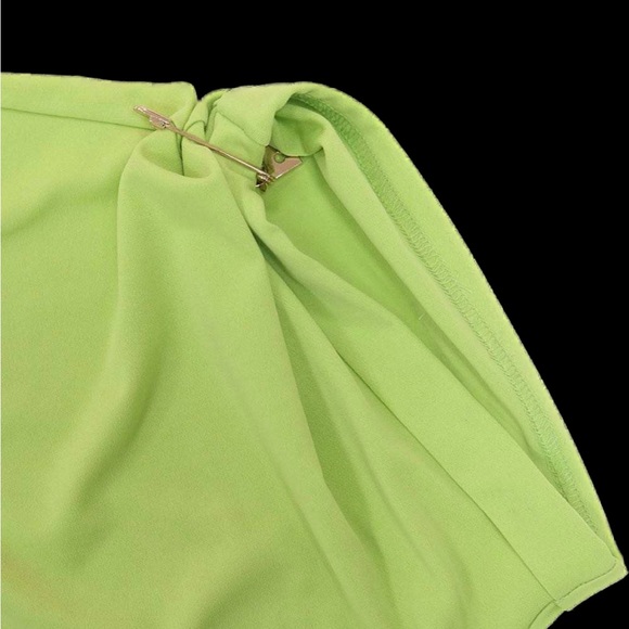 🔥JUST IN V DRESS🔥 - Picture 10 of 10